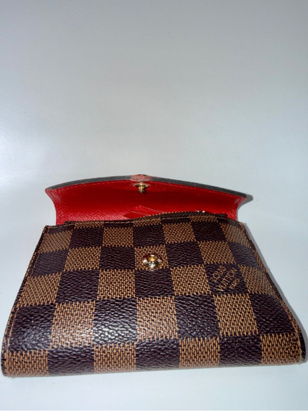 Brown Checkered Compact Wallet Red Interior Snap & Zip - Picture 3 of 8